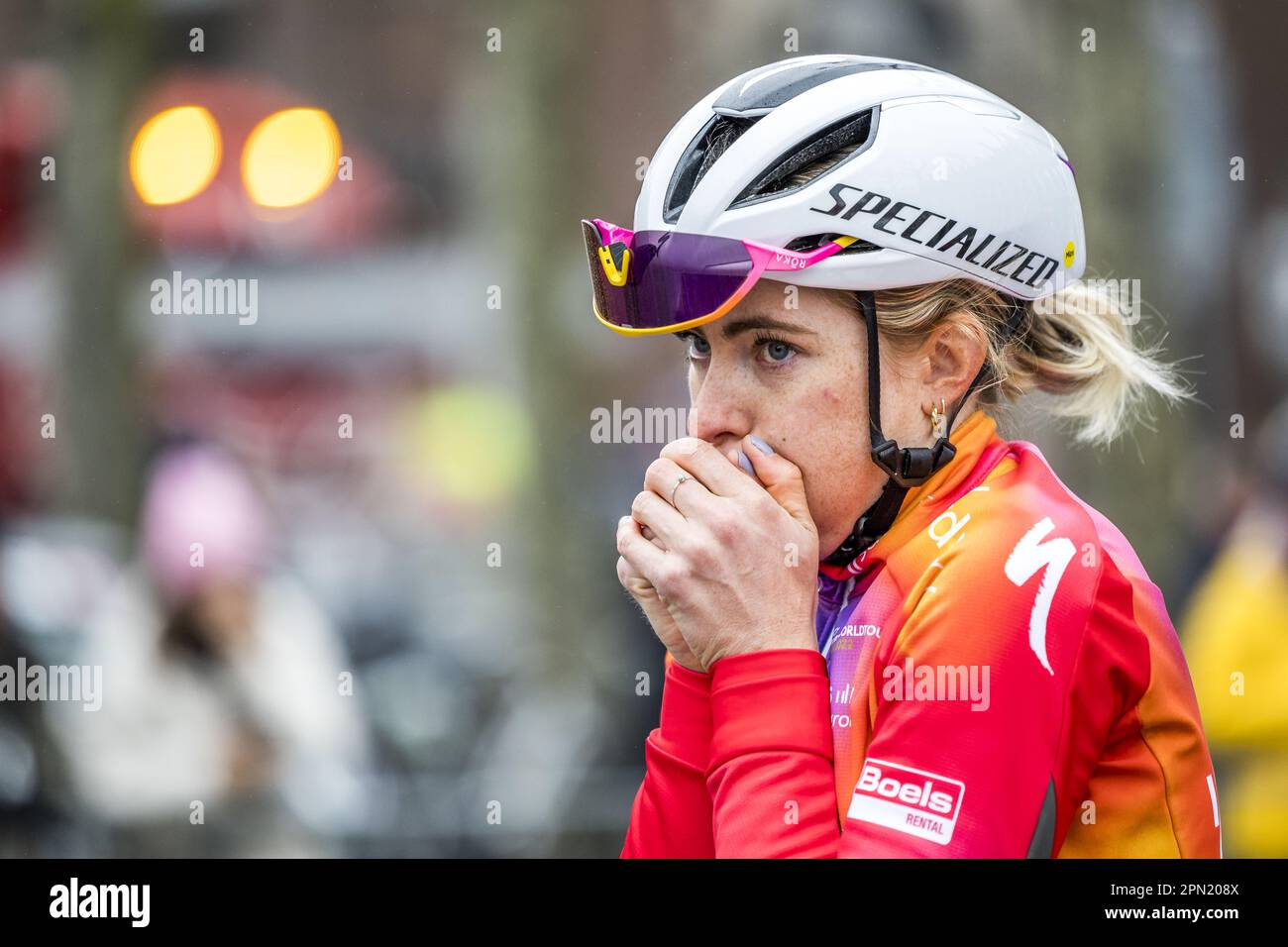 MAASTRICHT - Demi Vollering prior to the start of the Amstel Gold Race  Ladies edition on April 16, 2023 in Maastricht, Netherlands. ANP MARCEL VAN  HOORN netherlands out - belgium out Credit: