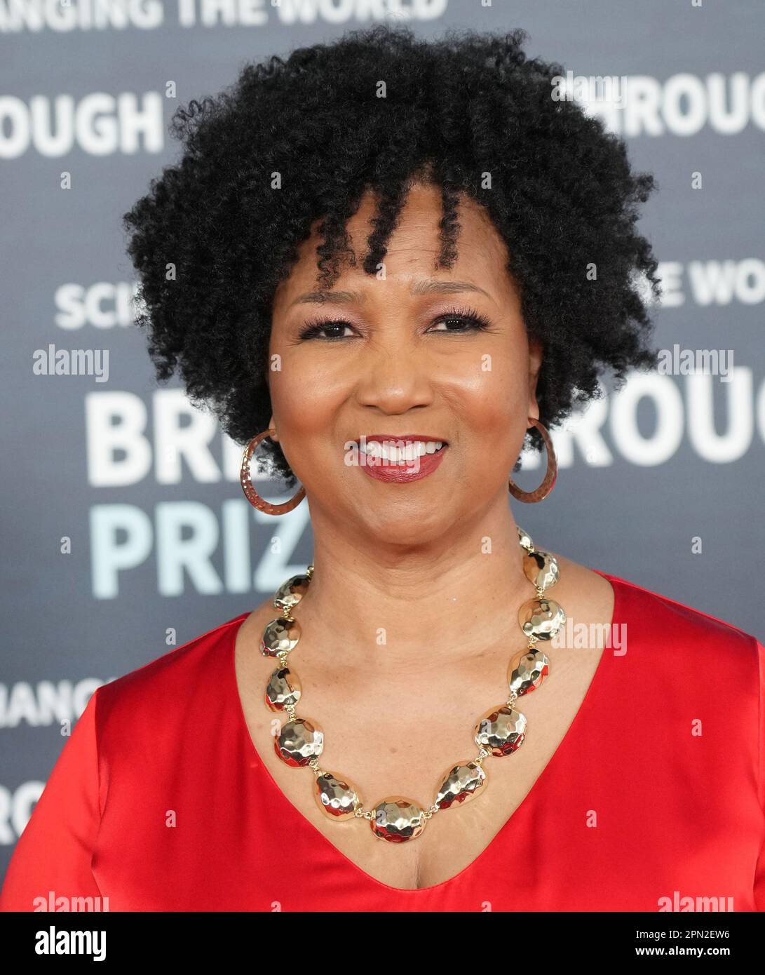 Mae Jemison's Instagram, Twitter & Facebook on IDCrawl