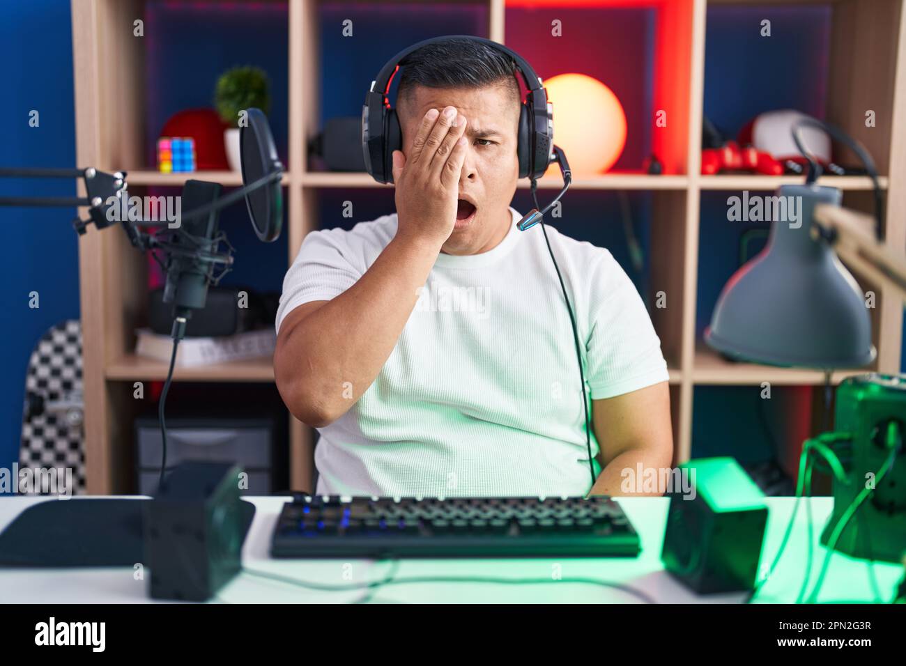 Insomnia gaming computer hires stock photography and images Alamy