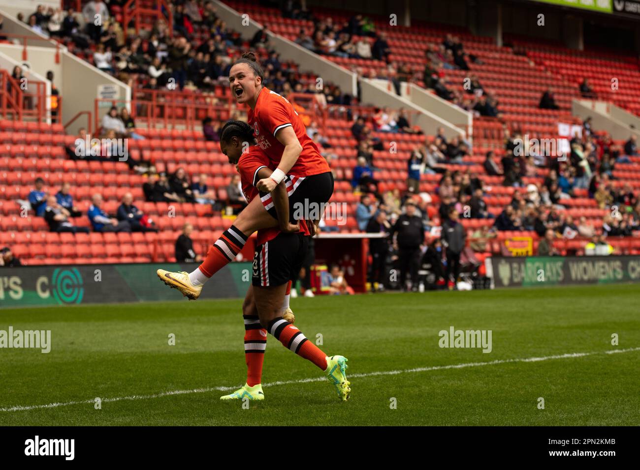 Charlton women celebrating hi-res stock photography and images - Alamy