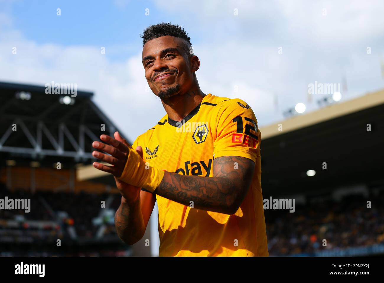 Wolverhampton Wanderers' Mario Lemina during the Premier League match ...