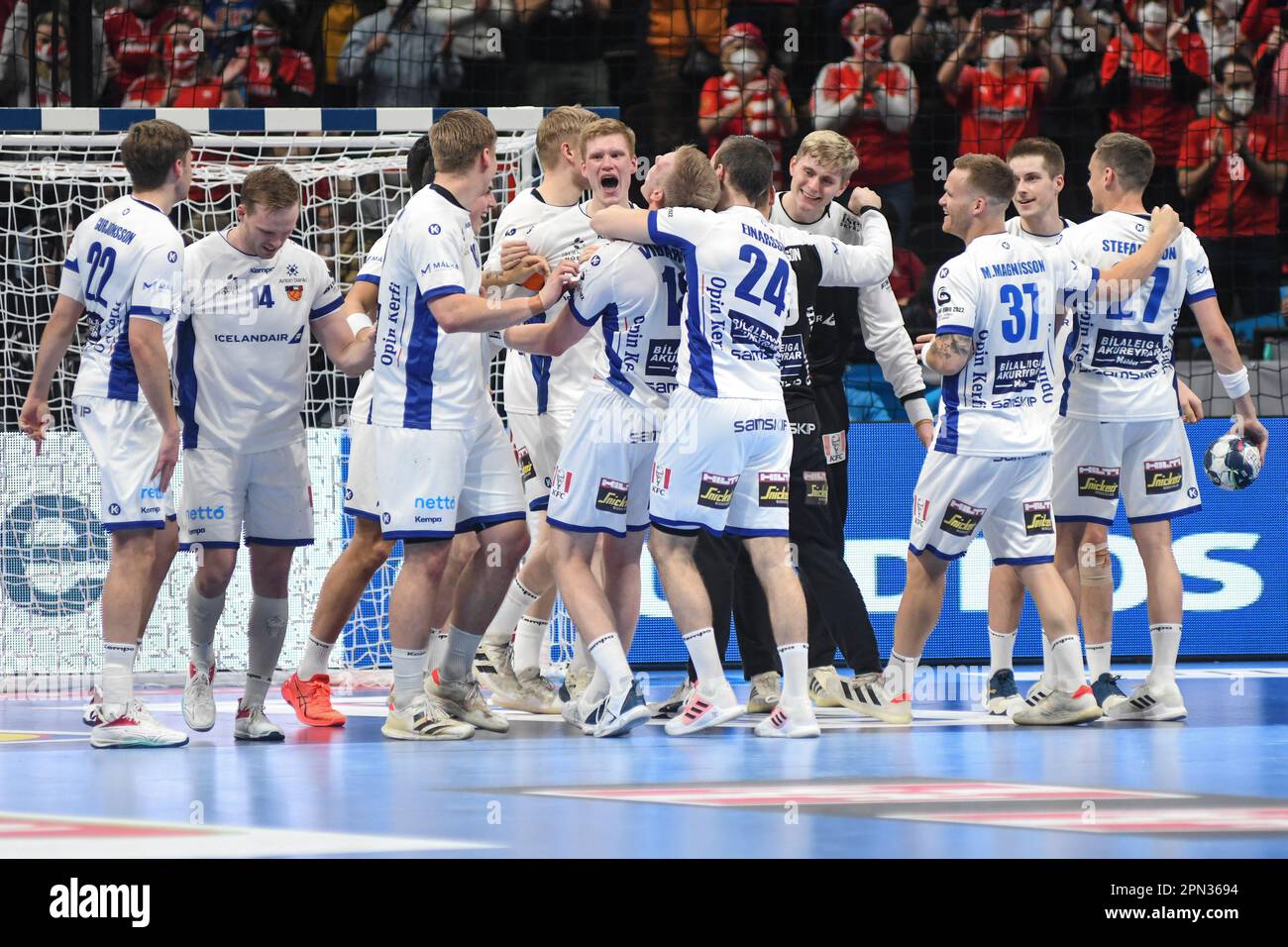 Iceland national team celebrates the win against France. EHF Euro 2022. Main Round Stock Photo