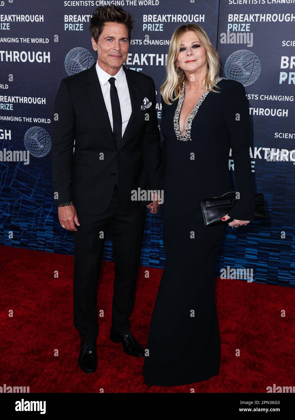 Rob Lowe Honors Wife Sheryl Berkoff on 32nd Wedding Anniversary