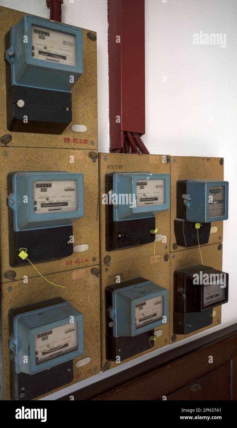 Ancien compteur electrique hires stock photography and images Alamy