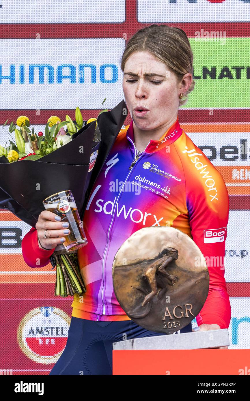 VALKENBURG - Winner Demi Vollering Is Mistaken In The Weight Of The