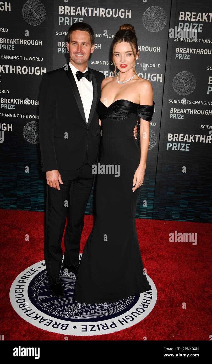 Miranda Kerr 2023 Breakthrough Prize Awards Ceremony Red Carpet with Evan  Spiegel 