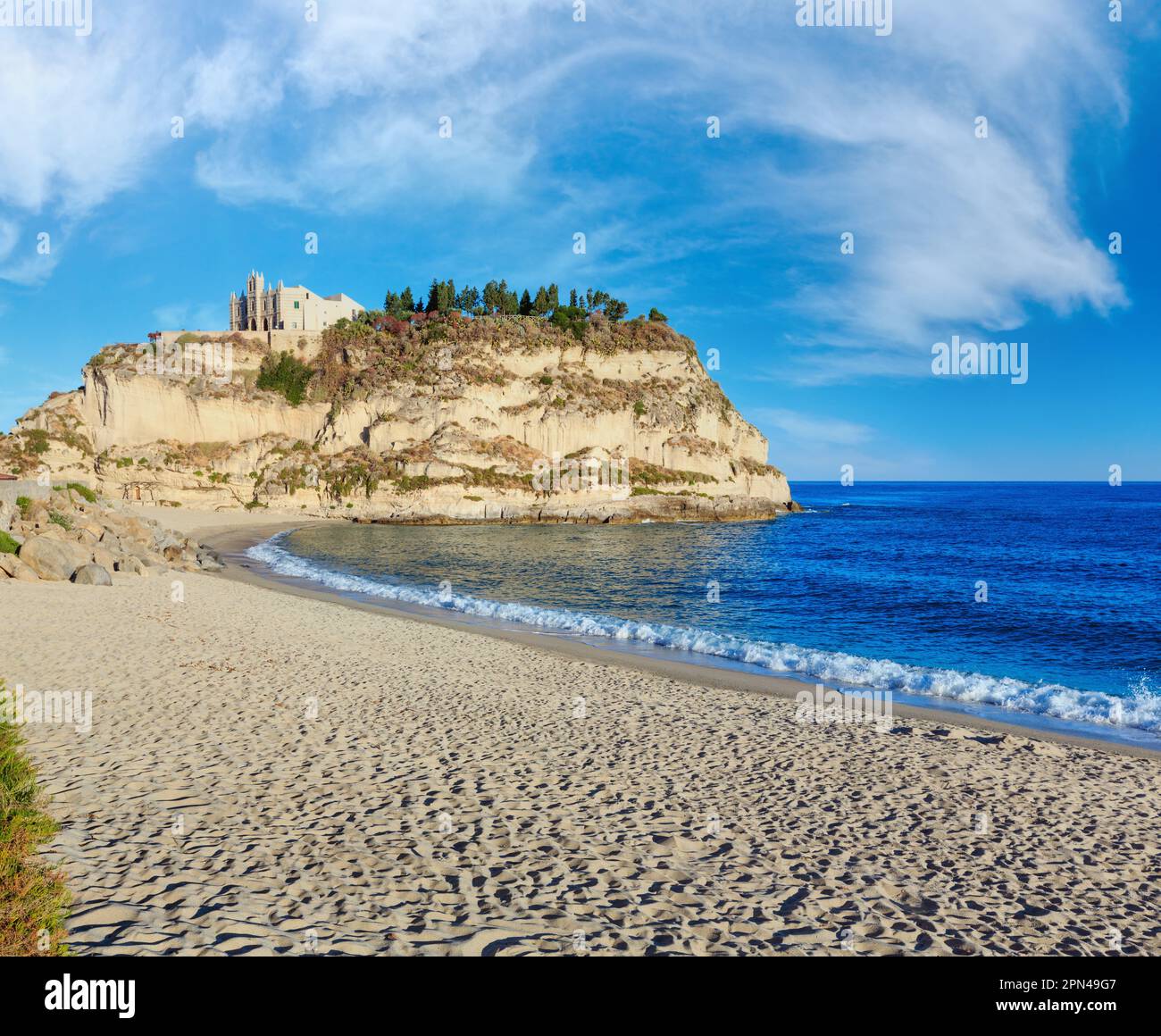 Tropea calabria italy hi-res stock photography and images - Page 13 - Alamy, image size:1300x1160