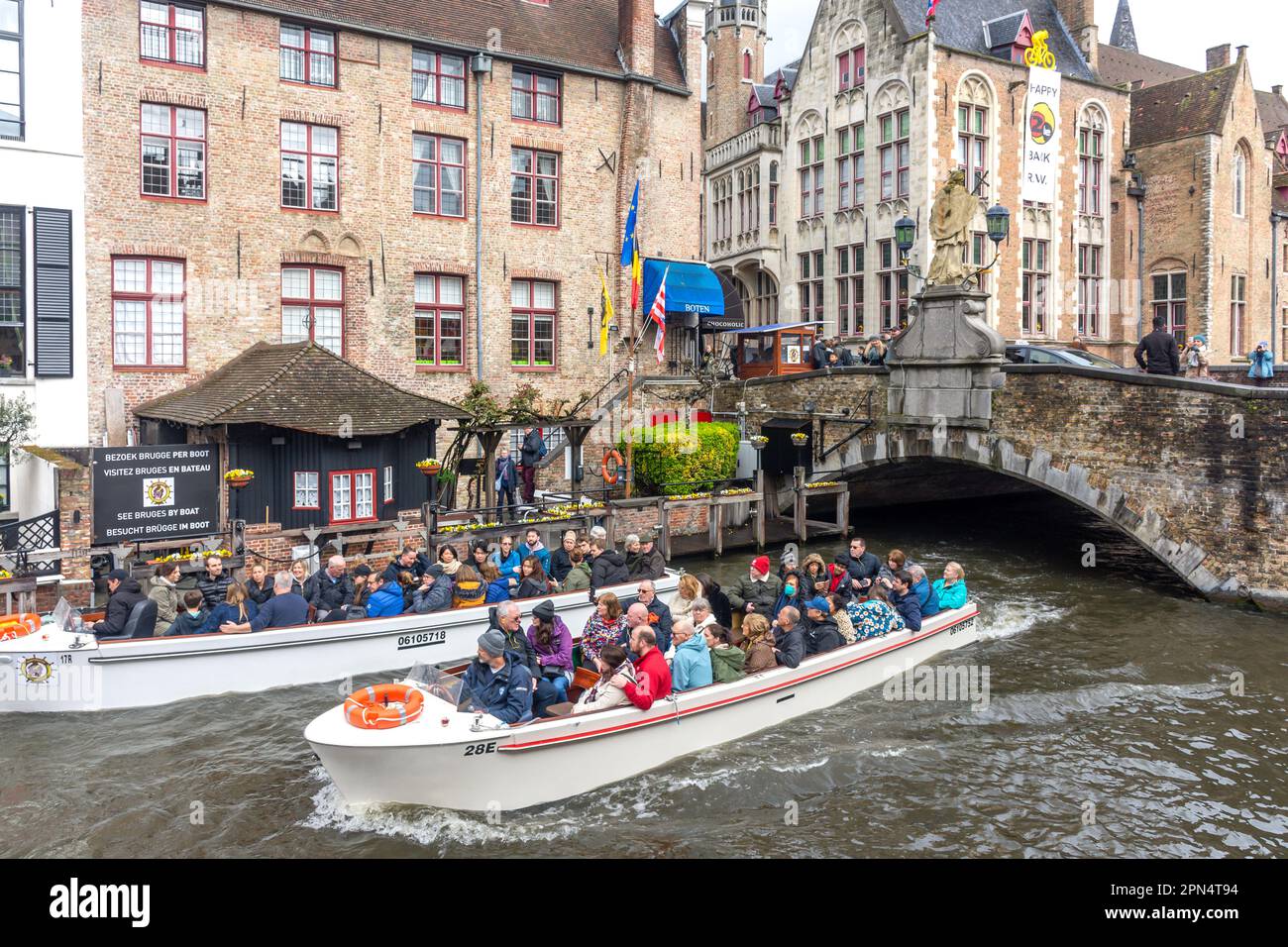 Canal sightseeing boat at De Dijver, Bruges (Brugge), West Flanders Province, Kingdom of Belgium Stock Photo