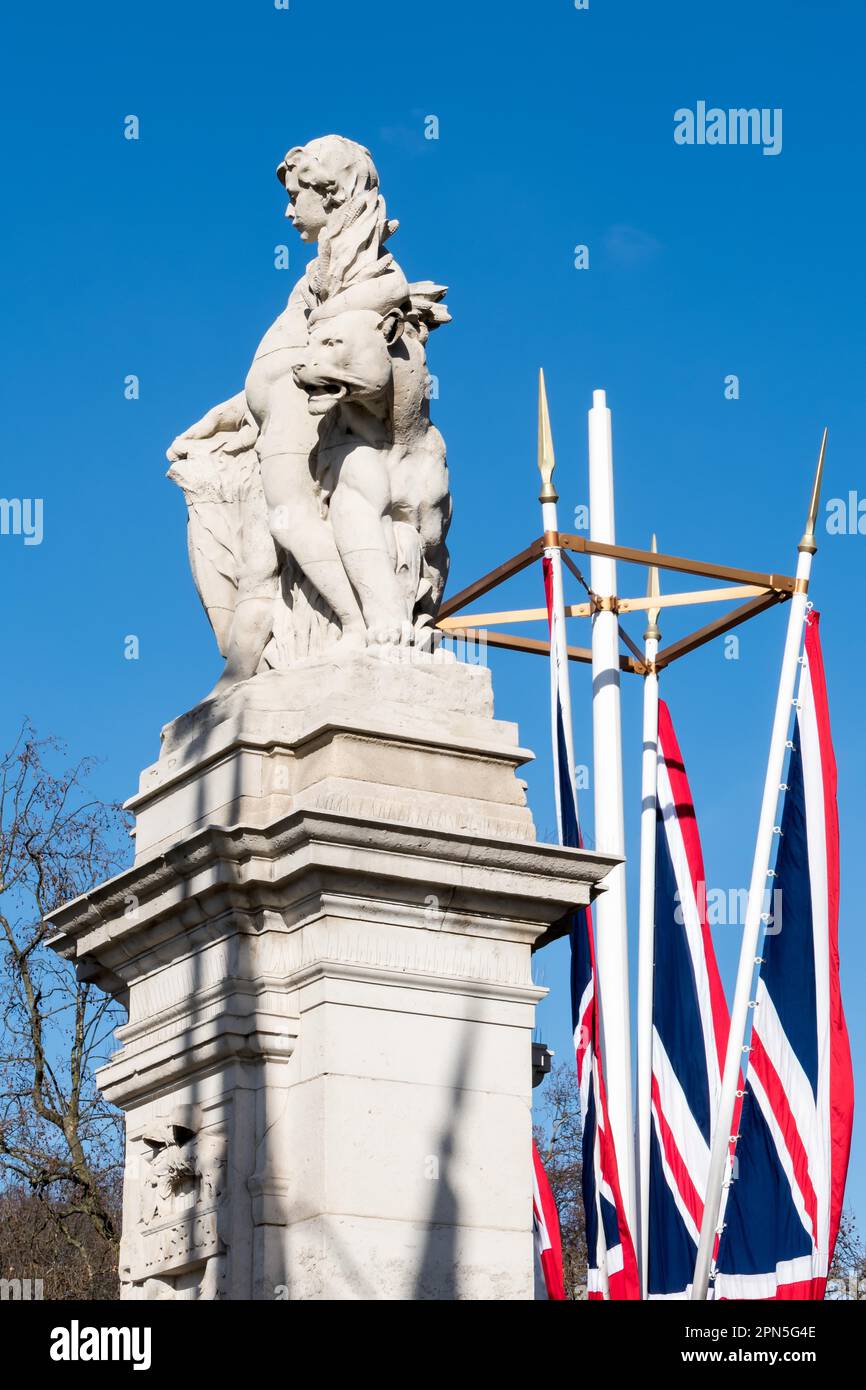 Statue representing West Africa outside Buckingham Palace in London Stock Photo