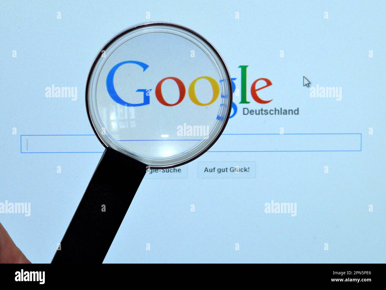 Google, homepage, screen, magnifying glass Stock Photo Alamy