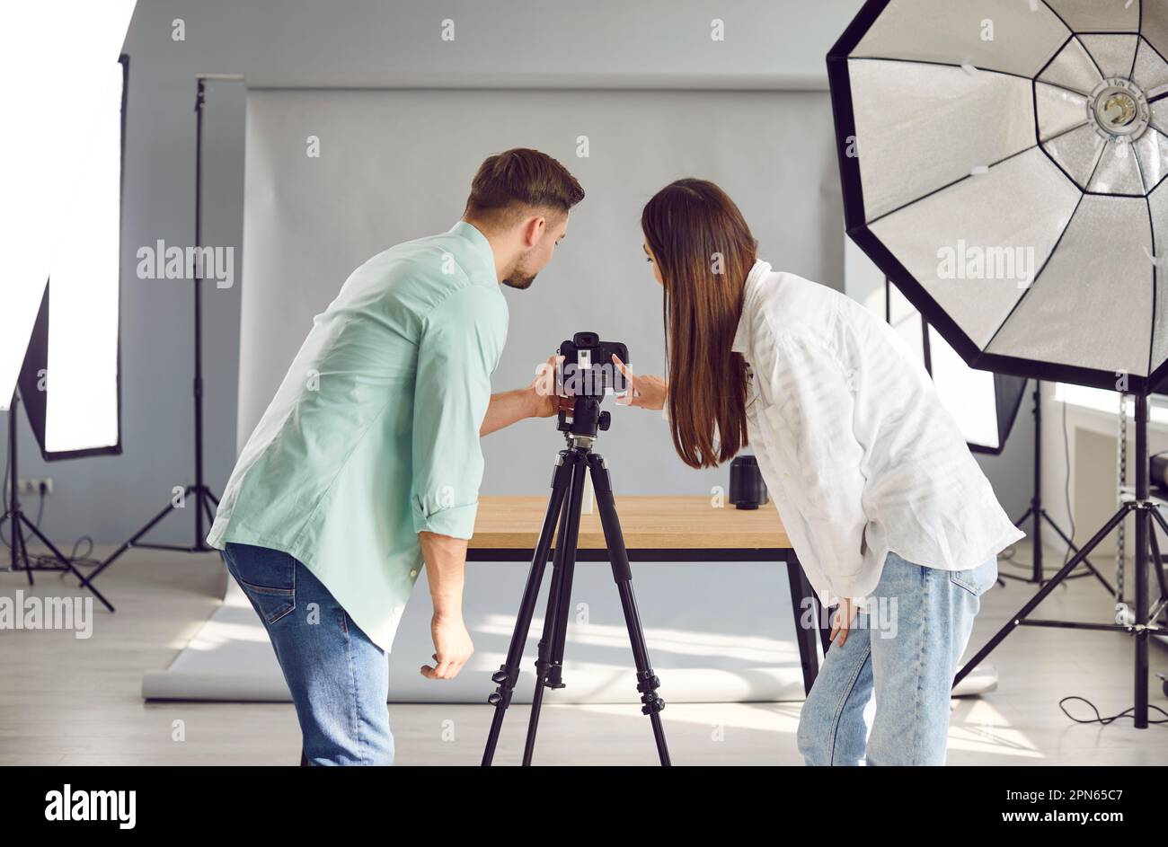 Photos of artist studio hi-res stock photography and images - Alamy