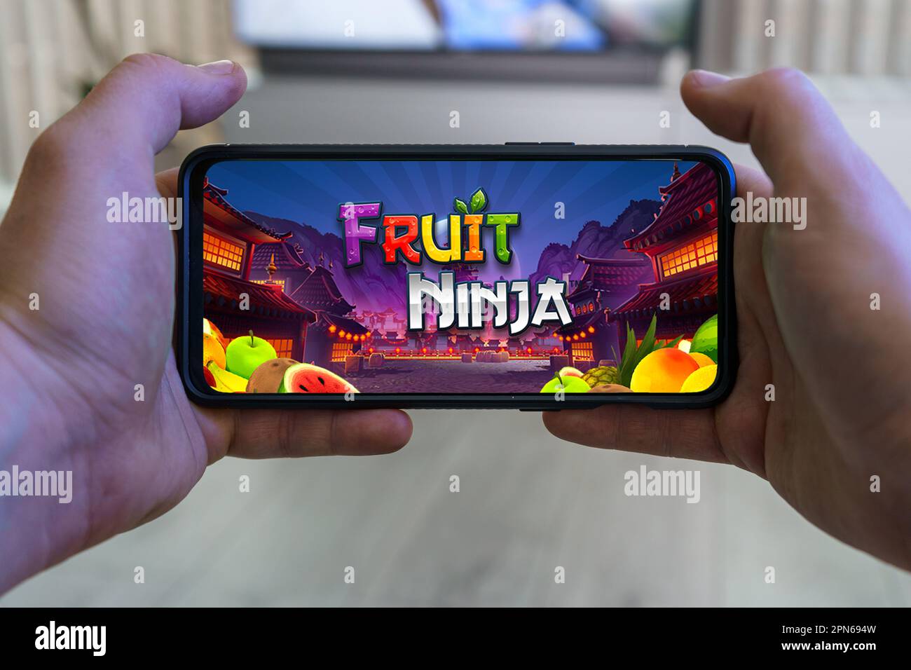 Nay's Game Reviews: Mobile Gaming Month: Fruit Ninja