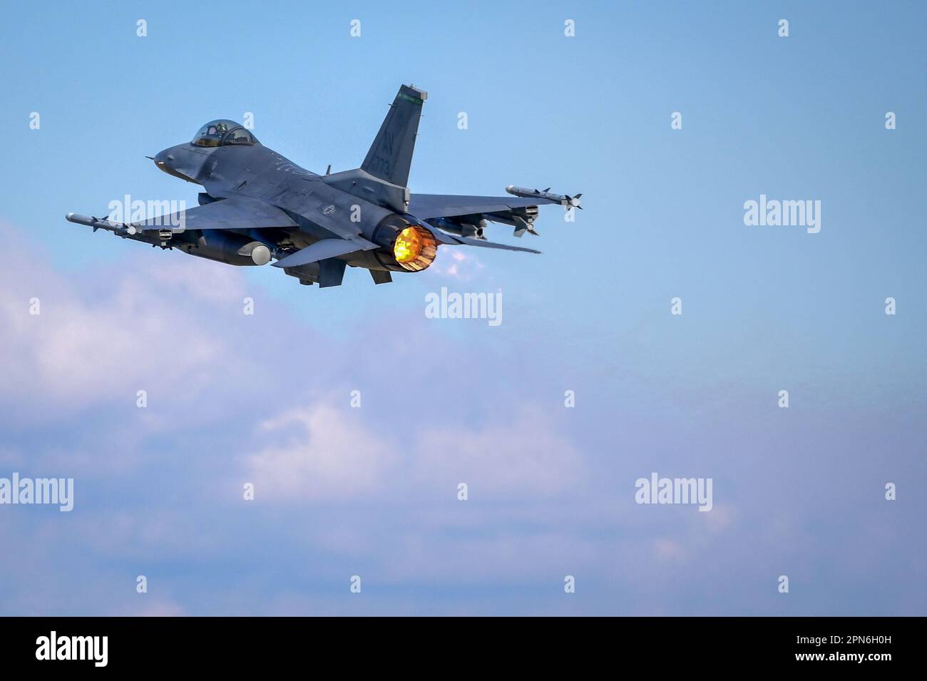 Lockheed Martin F-16C Fighting Falcon of the USAF stationed at Aviano ...