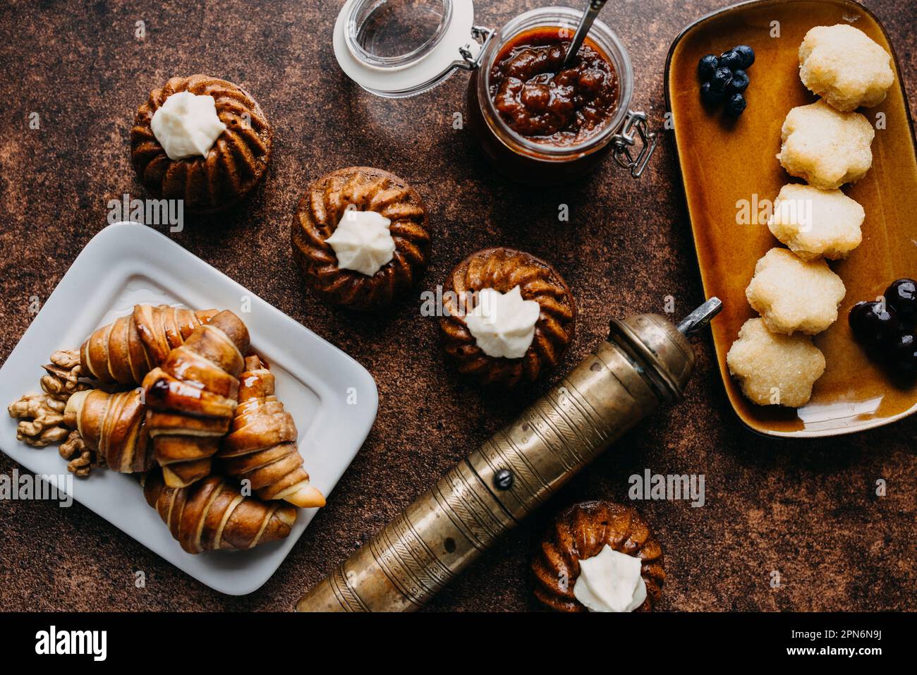 Vintage delicious food hi-res stock photography and images - Alamy