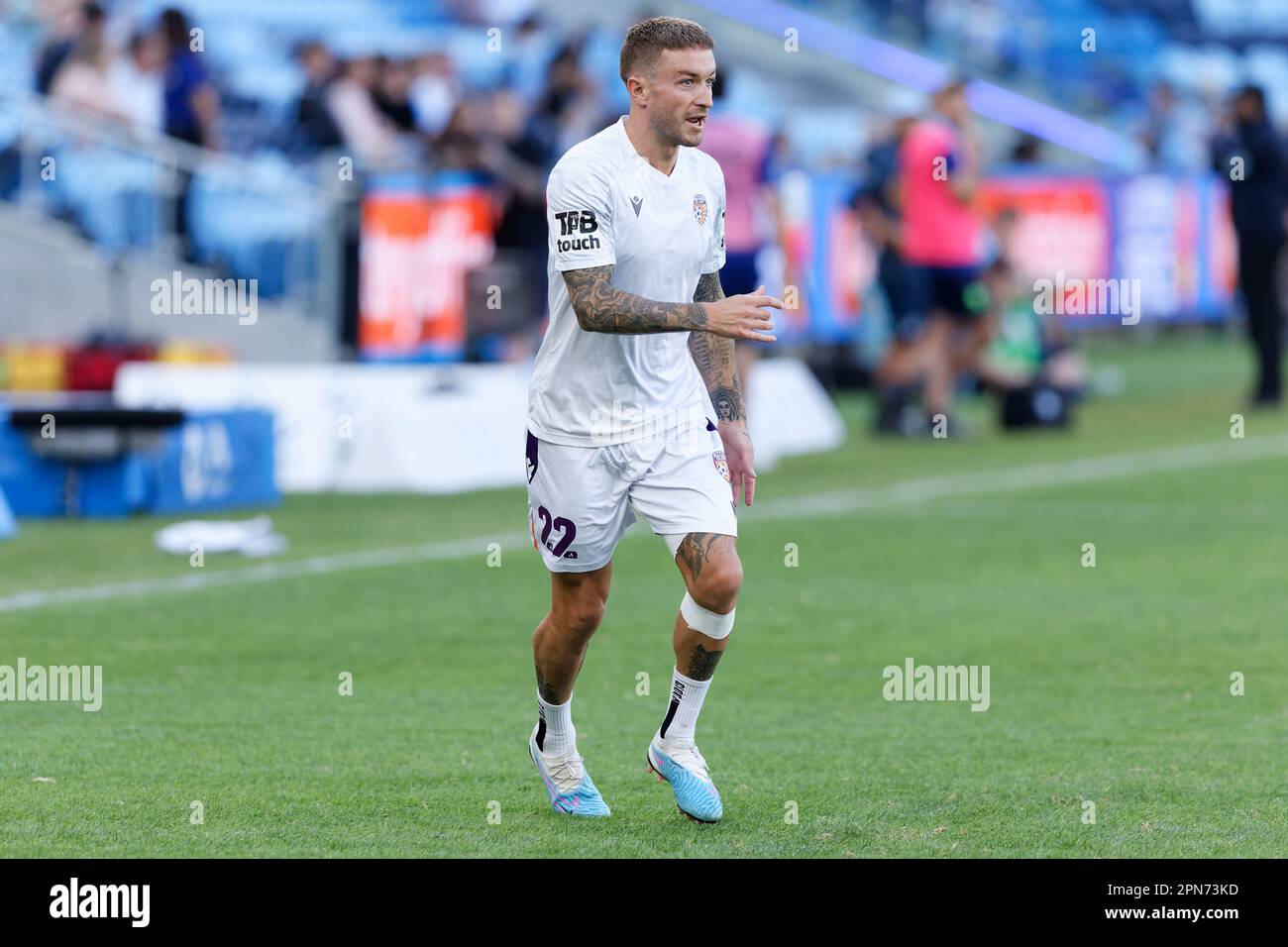 Sydney, Australia. 16th Apr, 2023. Adam Taggart of Perth Glory warms up before the match between Sydney FC and Perth Glory at Allianz Stadium on April 16, 2023 in Sydney, Australia Credit: IOIO IMAGES/Alamy Live News Stock Photo