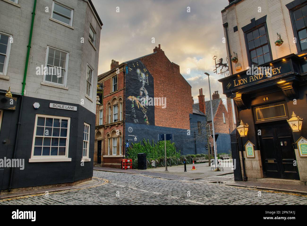 Scale lane Hull old town Stock Photo Alamy