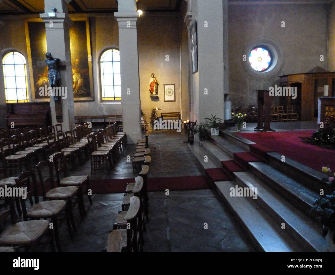EGLISE NOTRE DAME DE LA NATIVITÉ DE BERCY. PARIS. FRANCE Stock Photo