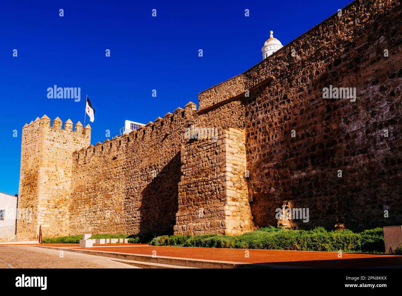 Walled enclosures of the castle of Jerez de los Caballeros. Jerez de los Caballeros, Badajoz, Extremadura, Spain, Europe Stock Photo
