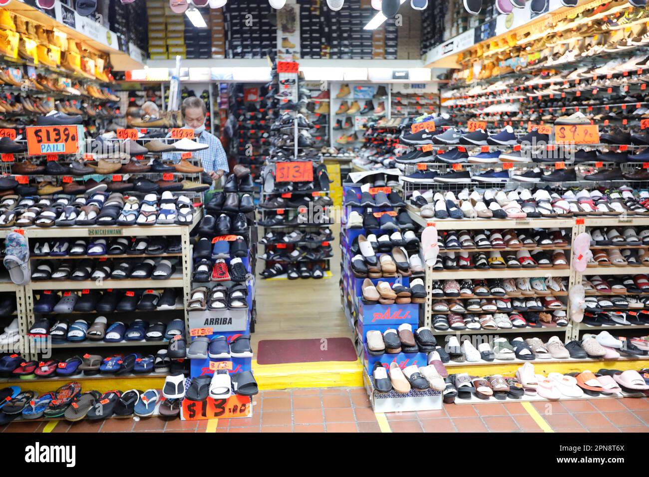 Open store in Chinatown Manhattan New York USA November 2004 Stock Photo -  Alamy