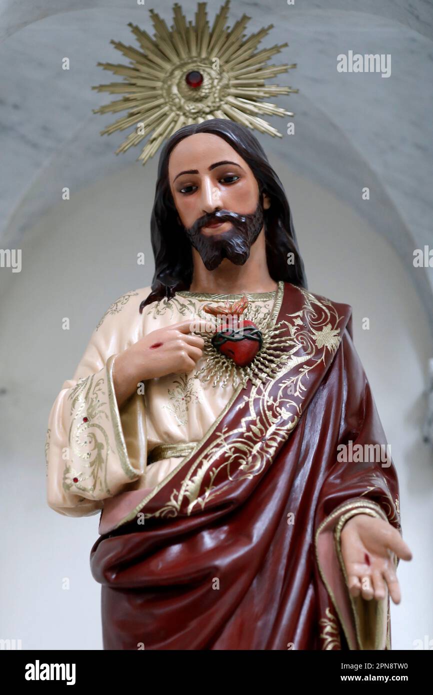 St Joseph's church. Statue of the Sacred Heart of Jesus. Statue. Singapore Stock Photo Alamy