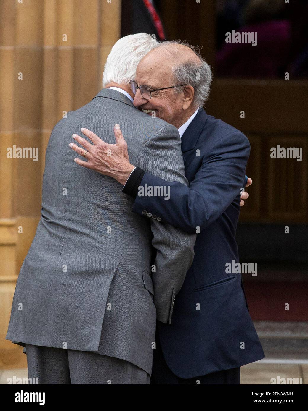 Bill clinton george mitchell hi-res stock photography and images - Alamy