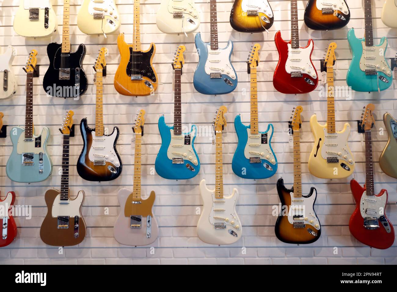 Walt Grace Vintage Guitars shop. Miami, Florida, USA Stock Photo Alamy