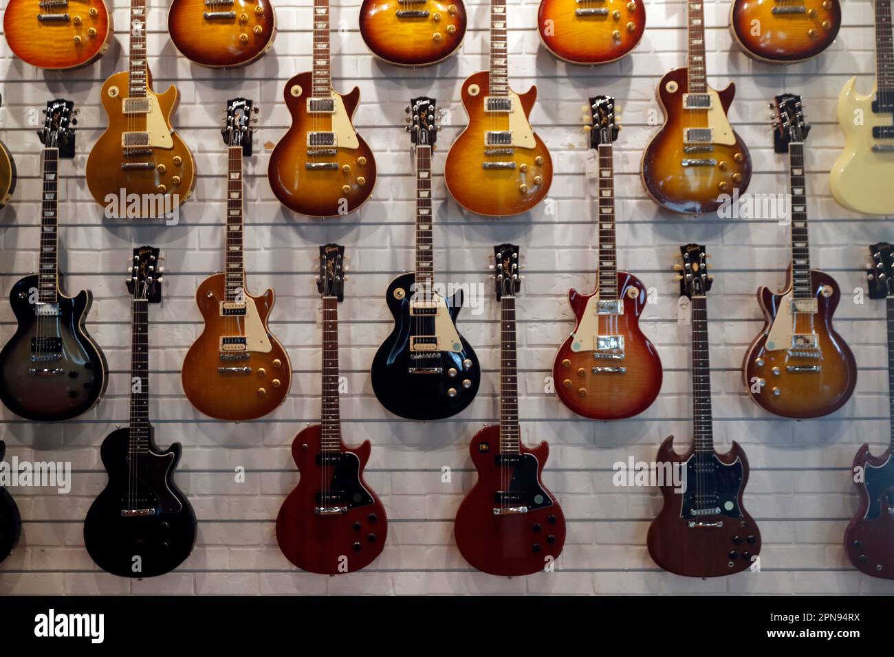 Walt Grace Vintage Guitars shop. Miami, Florida, USA Stock Photo Alamy