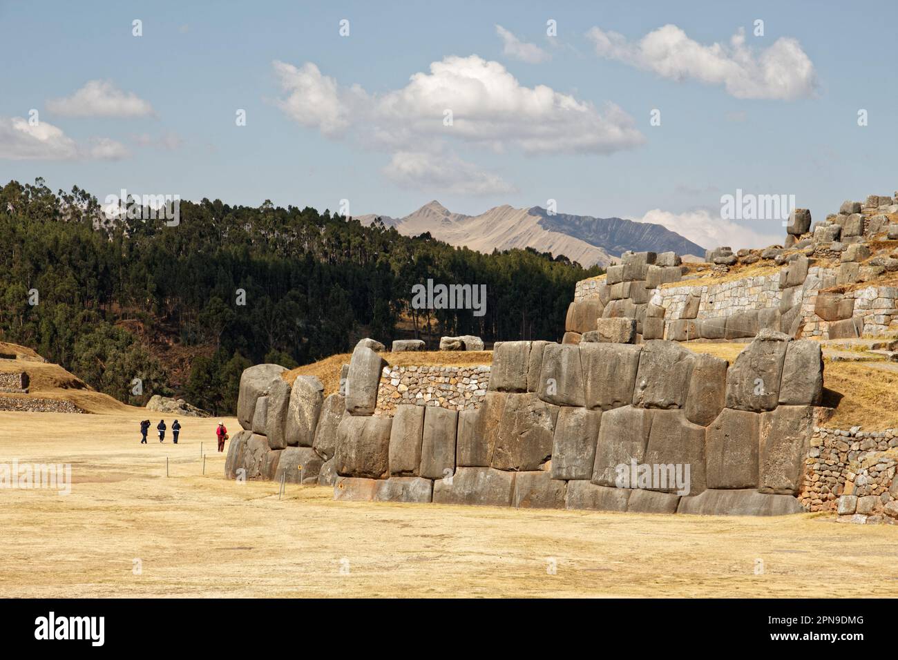The dry walls of Saqsaywaman (AKA Sacsayhuamán or Xacxaguaman), a citadel built by the Incas in the 15th century, on the northern outskirts of Cusco Stock Photo