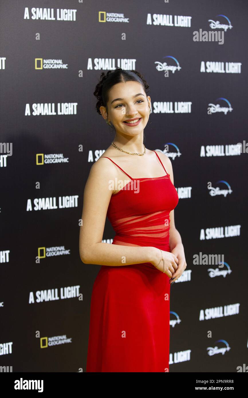 AMSTERDAM - Billie Boullet on the red carpet during the European premiere  of A Small Light, a new Disney+ series about the life of Miep Gies. ANP EVA  PLEVIER netherlands out -