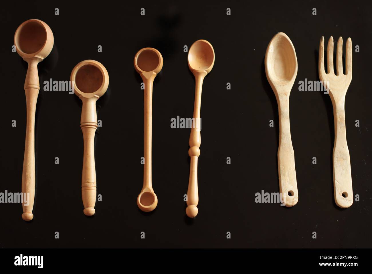 Conjunto de cucharas de madera Stock Photo