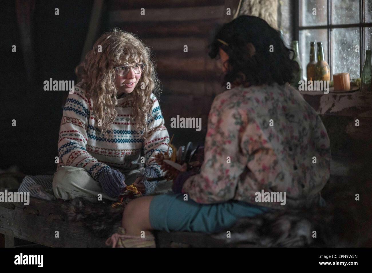 YELLOWJACKETS, Samantha Hanratty (left), 'Digestif', (Season 2, ep. 203