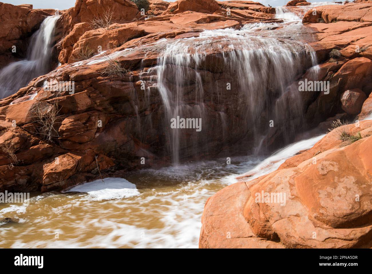 Gunlock Falls in the desert of southern Utah, USA. These falls only