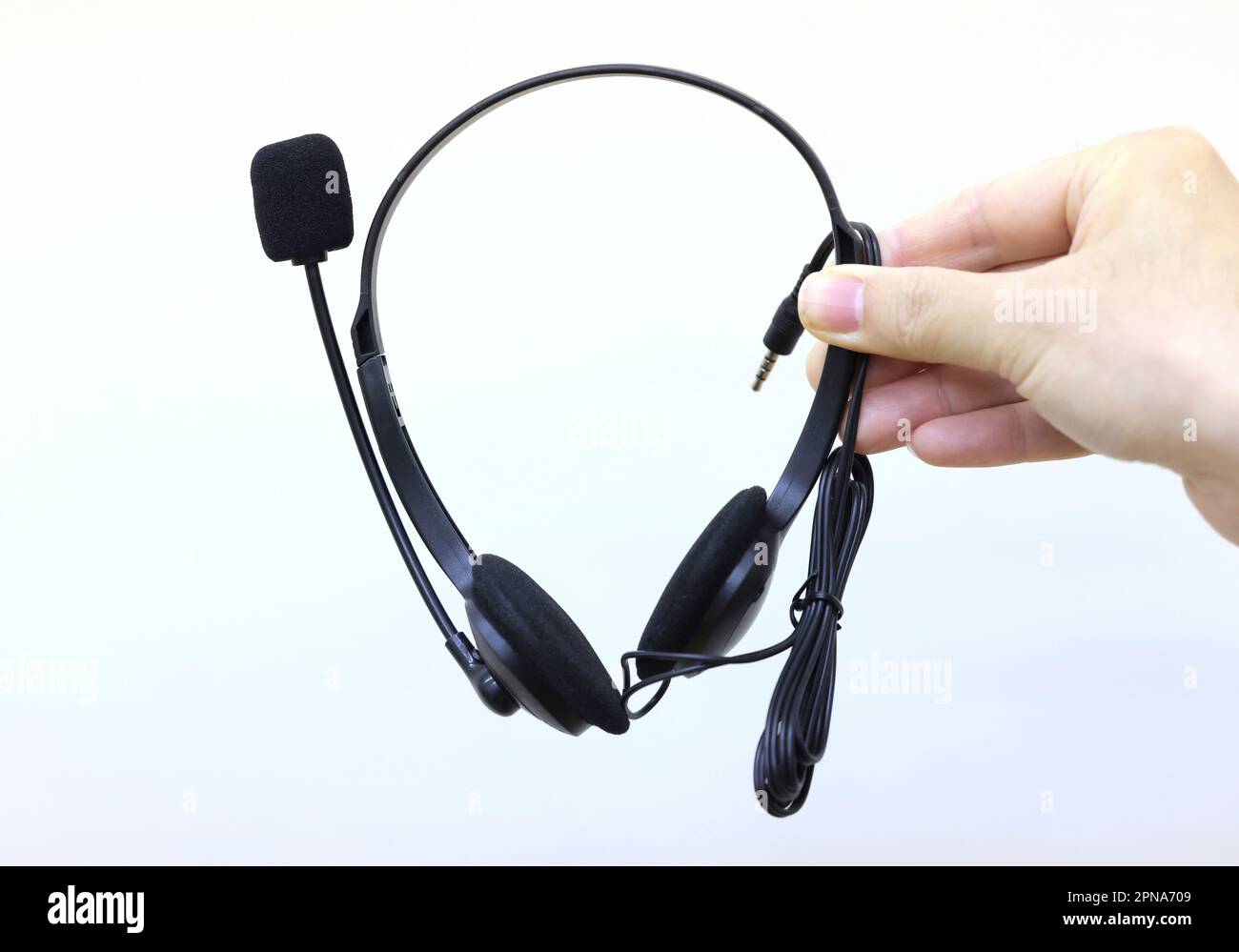 a-photo-shows-a-headset-which-is-used-for-the-english-speaking-survey