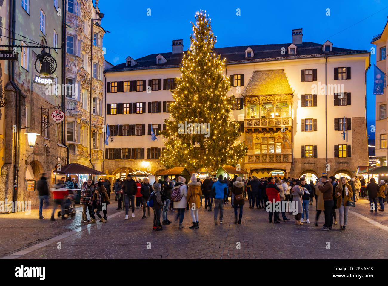 Innsbruck at Christmas time, festively illuminated city centre with Goldenes Dachl and Christmas tree, Innsbruck, Tyrol, Austria Stock Photo