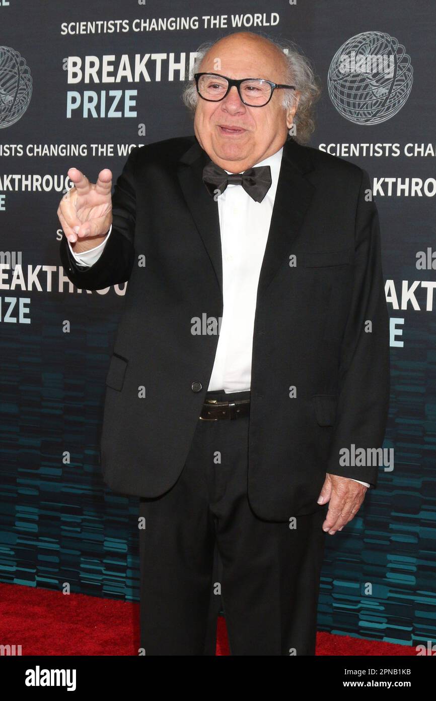 Los Angeles, CA. 15th Apr, 2023. Danny DeVito at arrivals for Ninth Annual Breakthrough Prize Ceremony, Academy Museum of Motion Pictures, Los Angeles, CA April 15, 2023. Credit: Priscilla Grant/Everett Collection/Alamy Live News Stock Photo