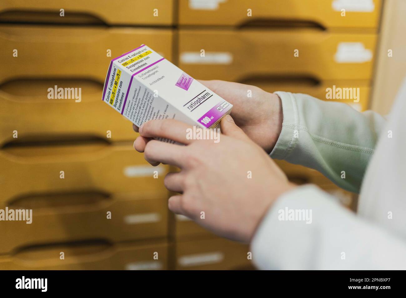 Antibiotic juice for children with infectious diseases, taken in a