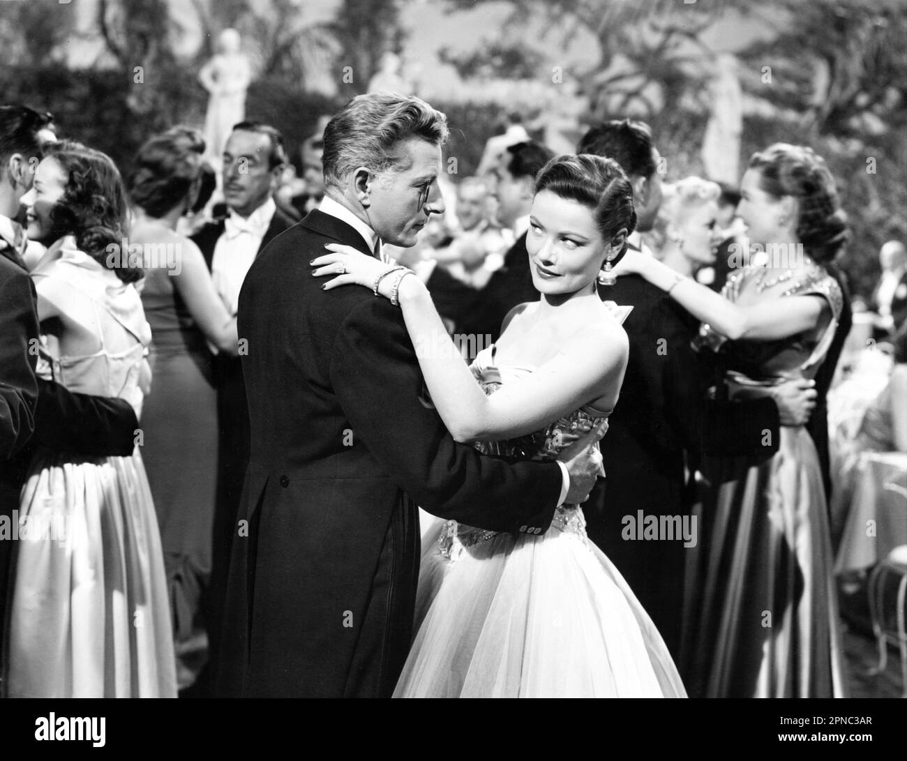 Danny kaye 1950s hi-res stock photography and images - Alamy, image size:1300x1091