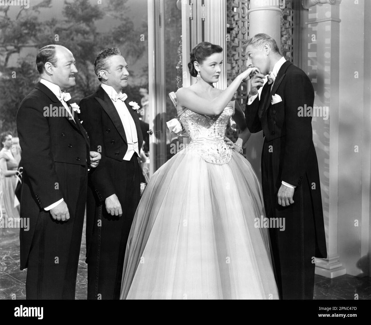 GENE TIERNEY and DANNY KAYE in ON THE RIVIERA 1951 director WALTER LANG  costume designer Travilla producer Sol C. Siegel Twentieth Century Fox  Stock Photo - Alamy, image size:1300x1140