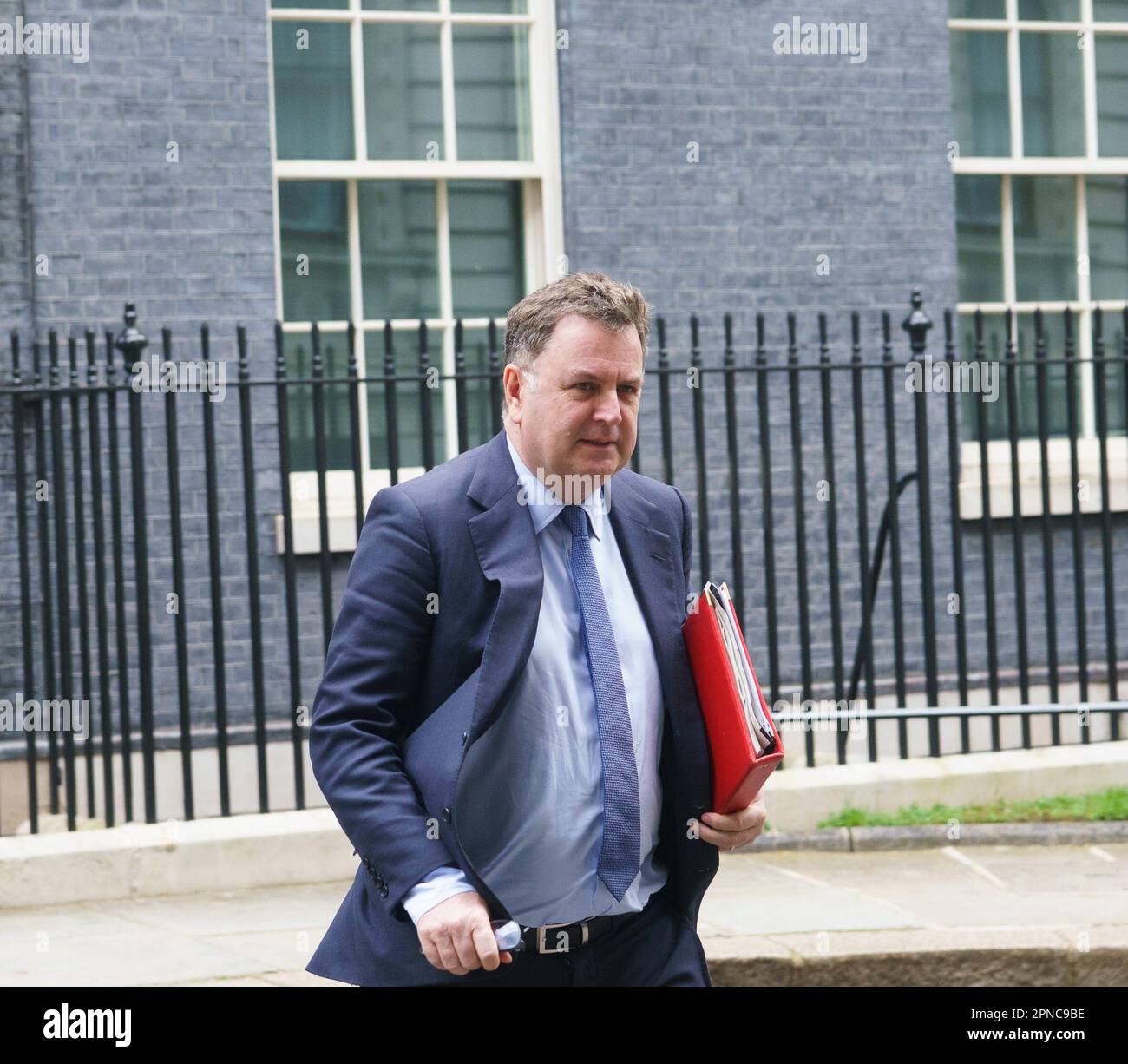 London, UK. 18th April 2023 Ministers leave Downing Street following the weekly Cabinet meeting. PICTURED: Rt Hon Mel Stride Secretary of State for Work and Pensions. Credit: Bridget Catterall/Alamy Live News Stock Photo