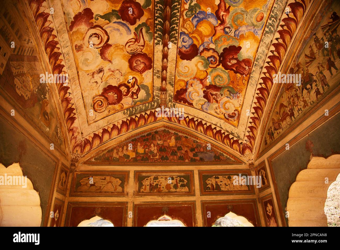 Colorful ceiling of small chhatri near Zanana Kund (Ladies Pool), situated in the premises of Galtaji Mandir, Jaipur, Rajasthan, India Stock Photo