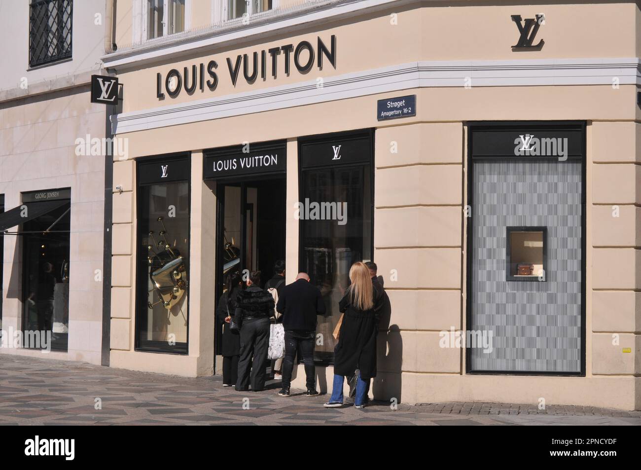 Louis Vuitton Fashion Brand Editorial Stock Image - Image of marina,  tourism: 132929934