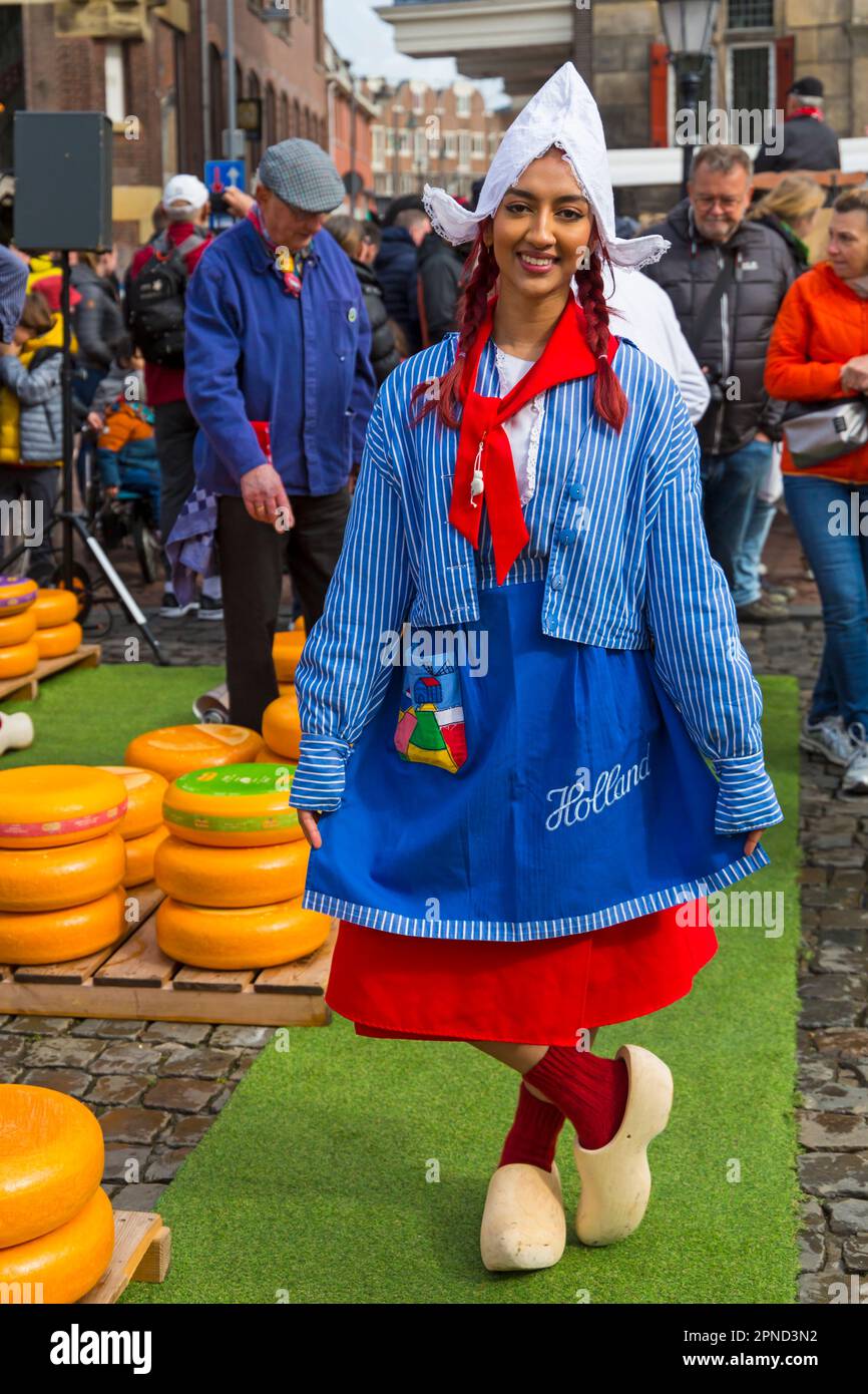 Netherlands cheese woman hi-res stock photography and images - Alamy