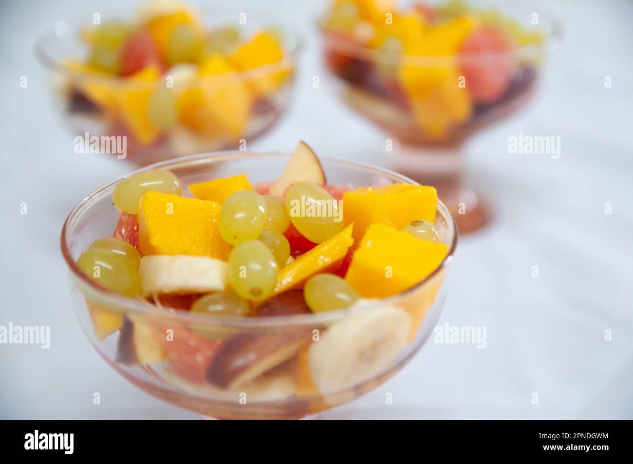 Healthy dessert fruit hi-res stock photography and images - Alamy