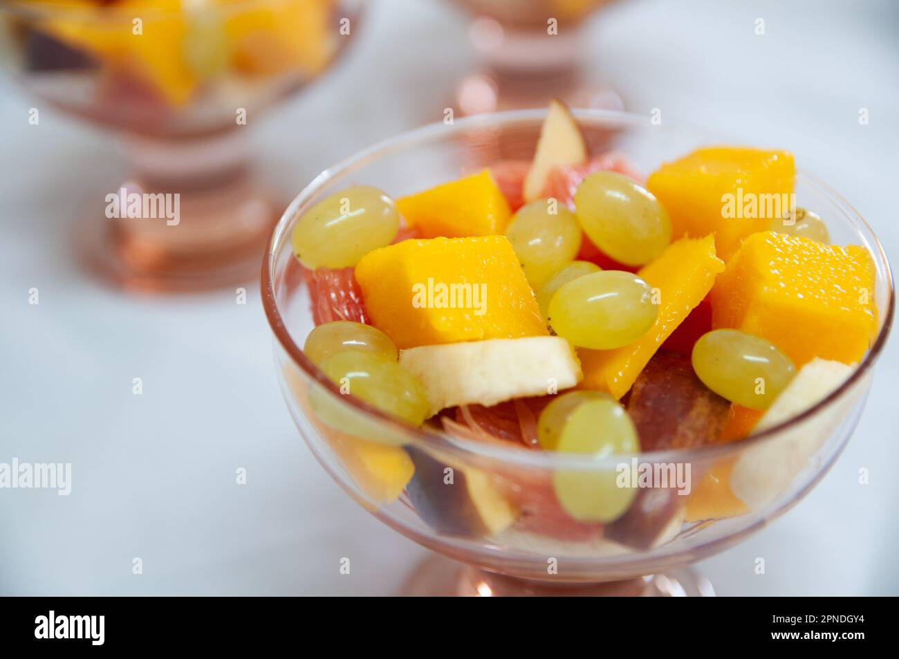 Healthy dessert fruit hi-res stock photography and images - Alamy
