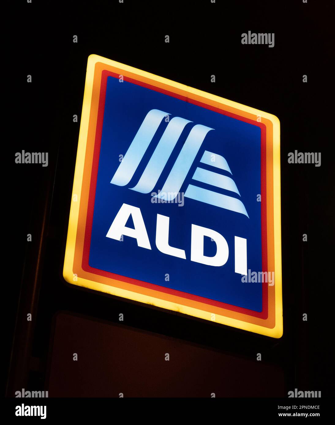Aldi supermarket store sign hires stock photography and images Alamy