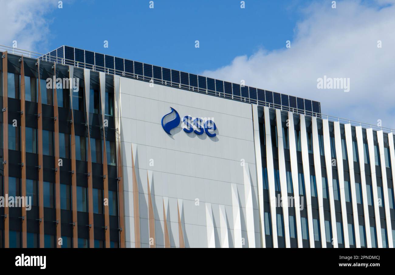SSE plc logo on the side of their Reading offices. Stock Photo