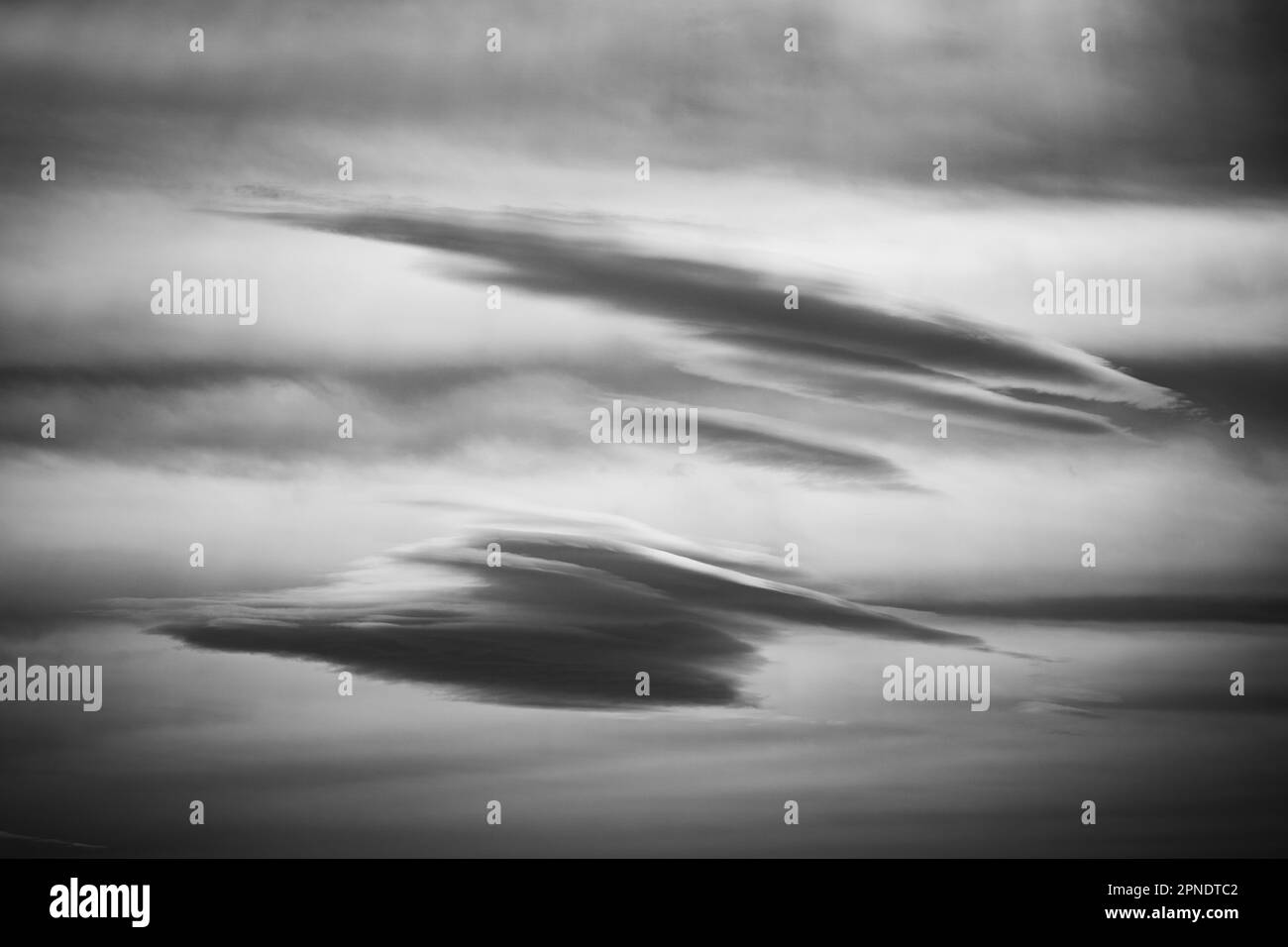 Stratus cumulus Black and White Stock Photos & Images - Alamy