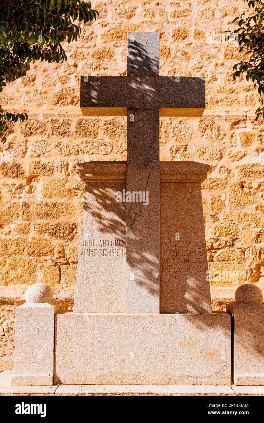 Monument to the fallen for Spain of the Franco dictatorship. Tembleque, Toledo, Castilla-La Mancha, Spain, Europe Stock Photo