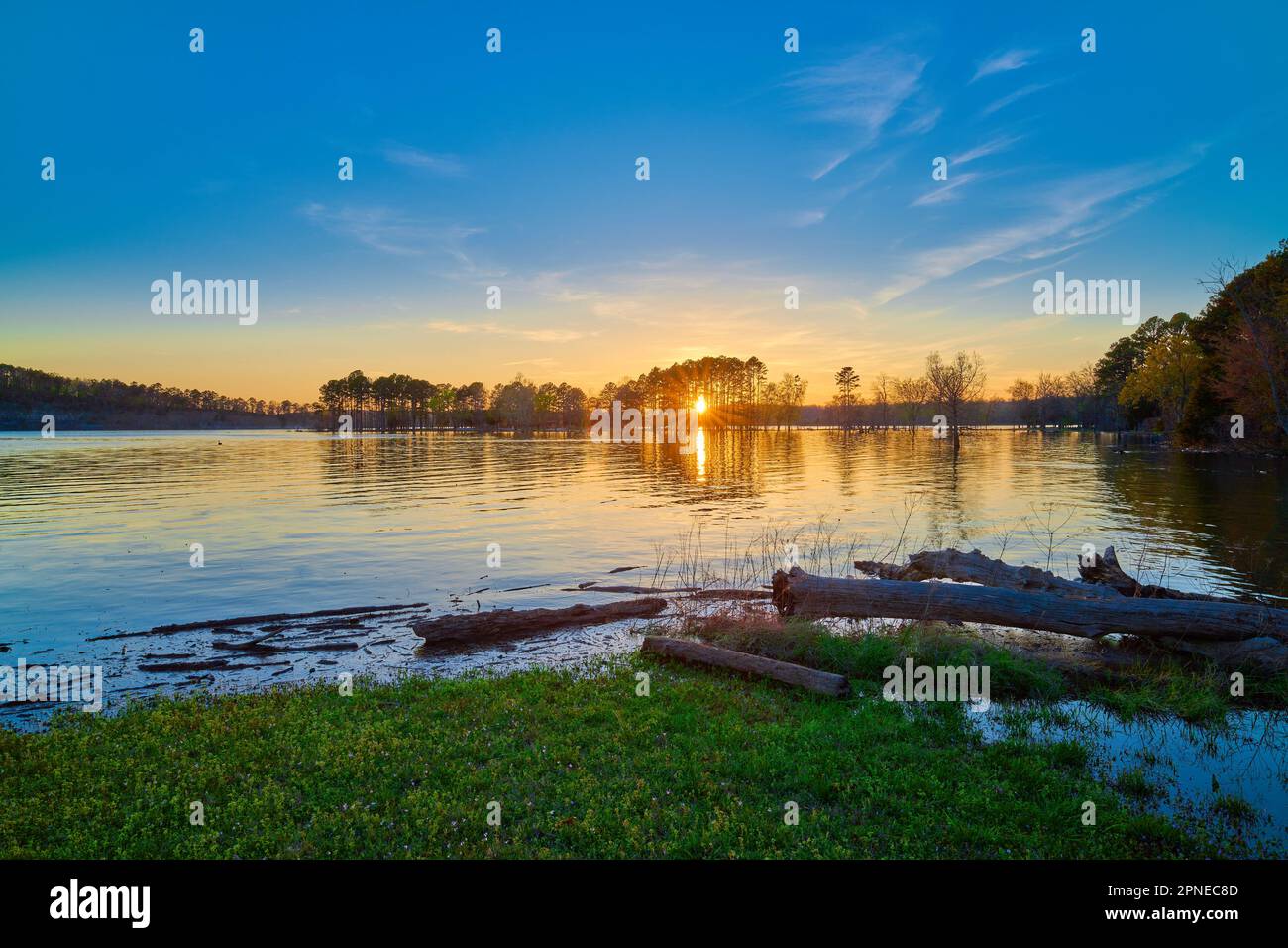 Beautiful sunset on Beaver Lake near Rogers Arkansas Stock Photo - Alamy