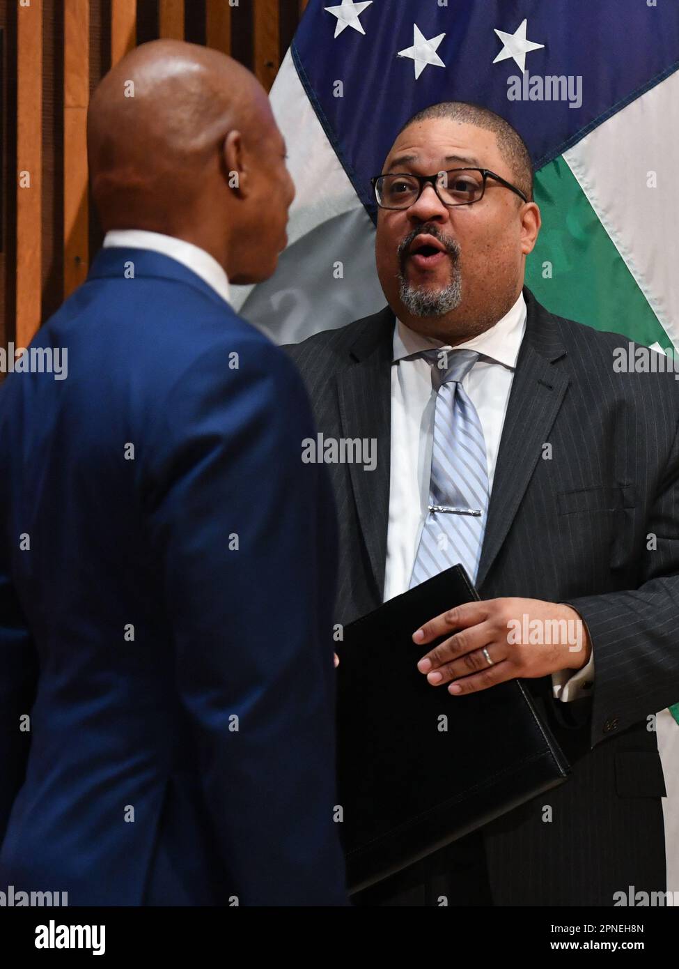 Mayor Eric Adams and Manhattan District Attorney (DA) Alvin Bragg make